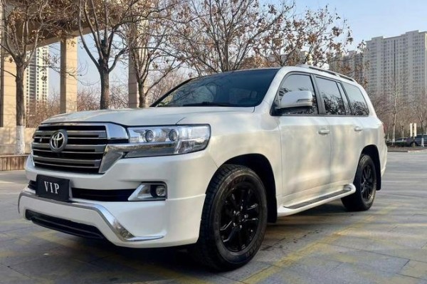 2017款豐田中東版酷路澤4000最新報(bào)價(jià)天津多少錢售出（2017酷路澤4000中東版價(jià)格）